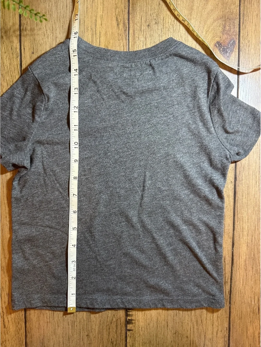 Old Navy “I Dig Dinos” Boys Graphic Tee – Size 4T